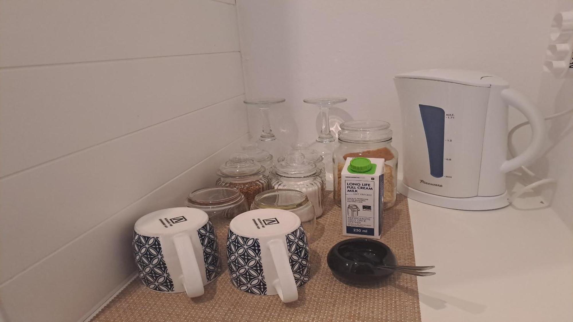 Absolute Bosch Guest House Стеленбош Стая снимка