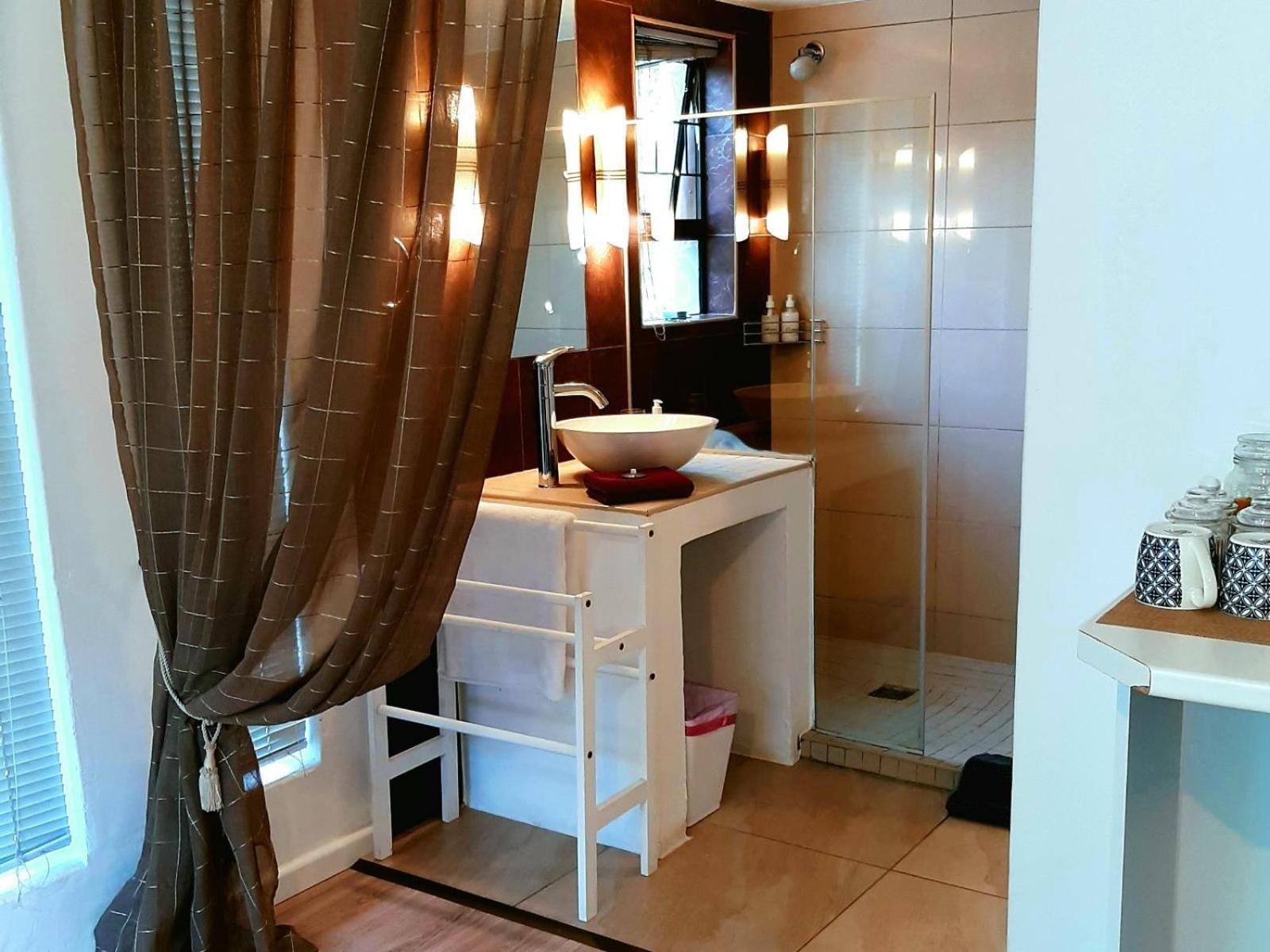 Absolute Bosch Guest House Стеленбош Стая снимка