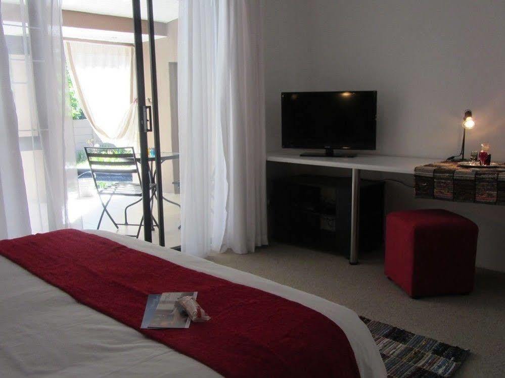 Absolute Bosch Guest House Стеленбош Екстериор снимка